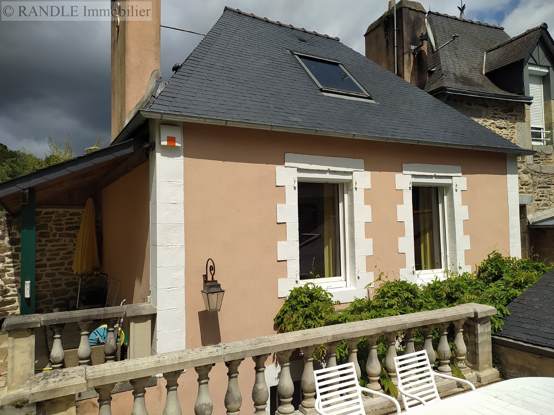 Sell city house - PONT AVEN 308 m², 10 rooms