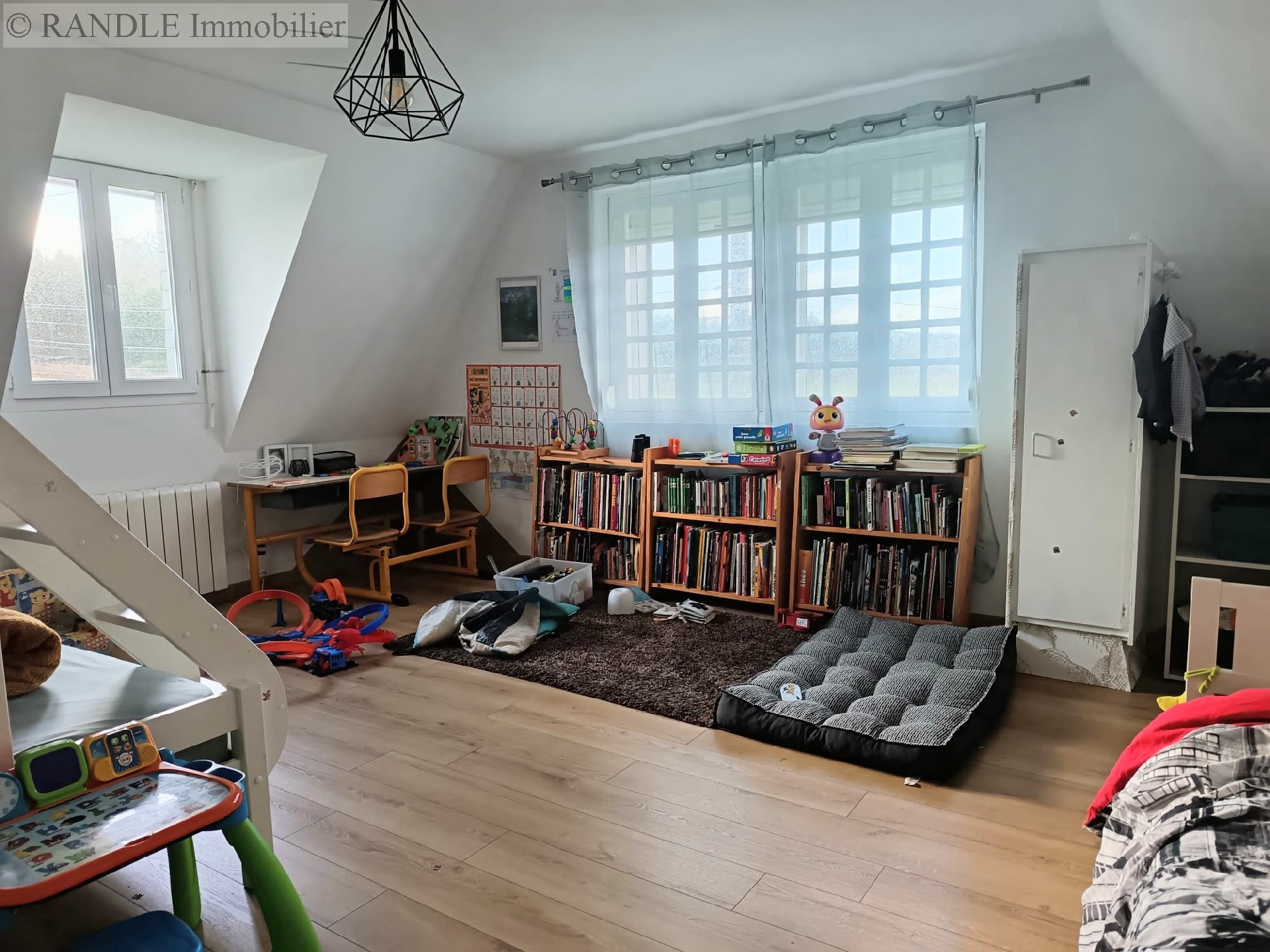 Vente maison - QUEVEN 218 m², 10 pièces