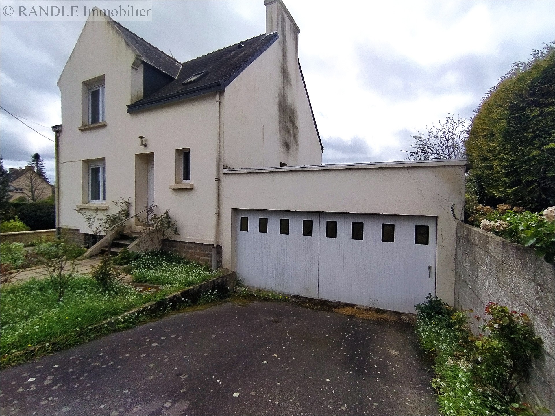 Vente maison - BANNALEC 100 m², 6 pièces