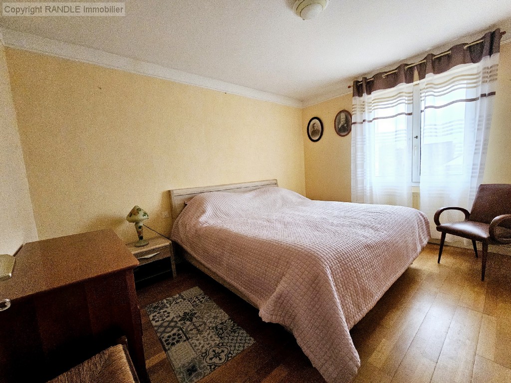 Sell city house - POULDREUZIC 107 m², 5 rooms